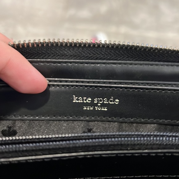 Kate Spade Large Wallet Navy Black Flowers - Picture 4 of 6